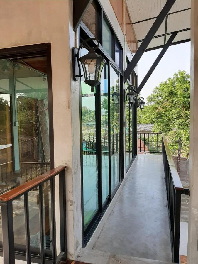 Baan Rabiangdao Uthaithani Uthai Thani Eksteriør billede