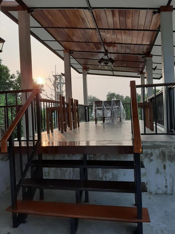Baan Rabiangdao Uthaithani Uthai Thani Eksteriør billede