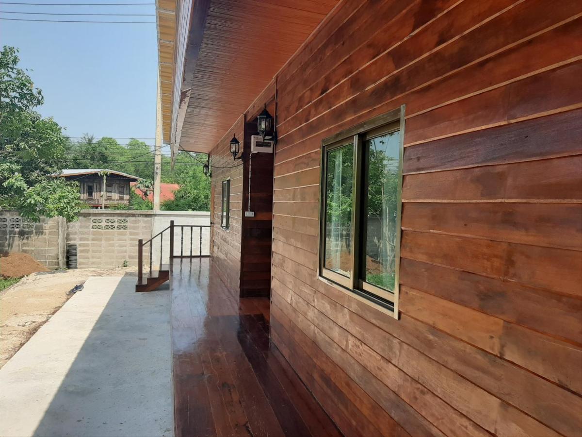 Baan Rabiangdao Uthaithani Uthai Thani Eksteriør billede